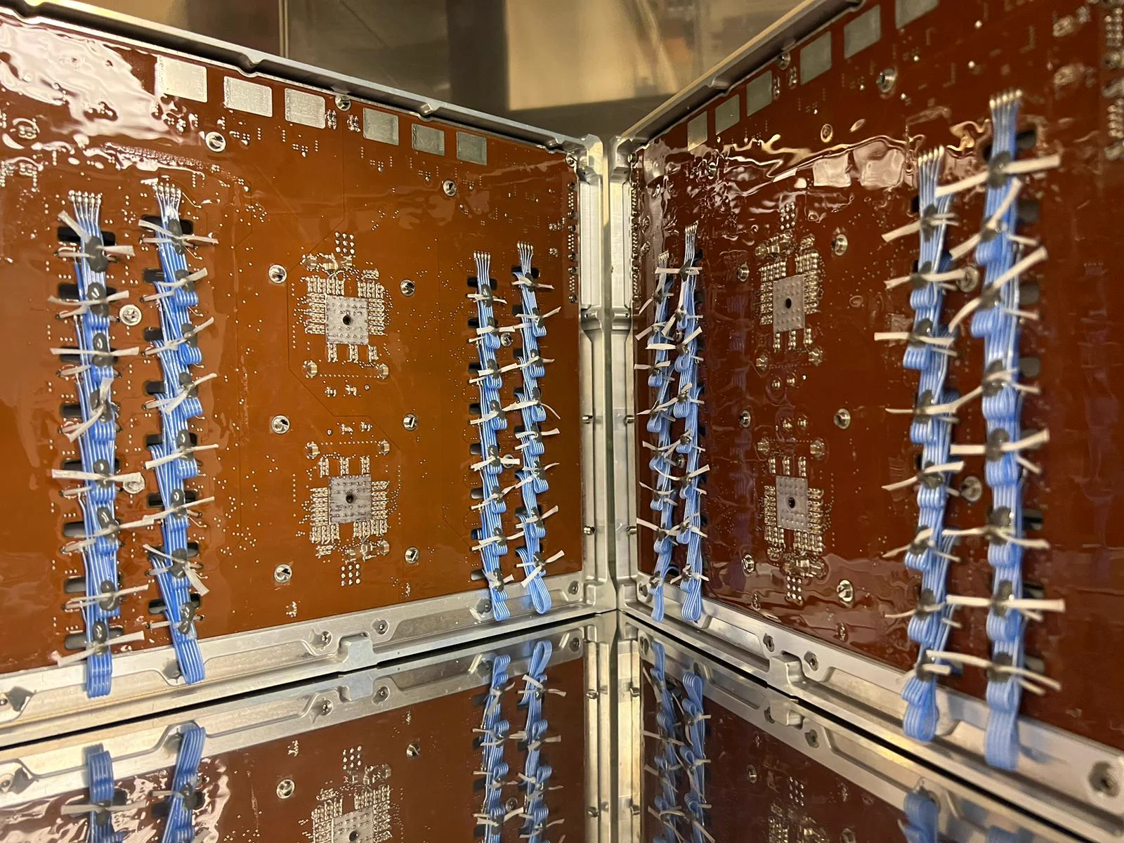 定制高压系统 —— 布线与高压电缆